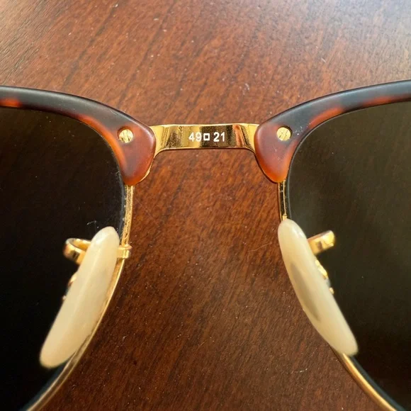 Ray-Ban Clubmaster Sunglasses - Picture 4 of 8